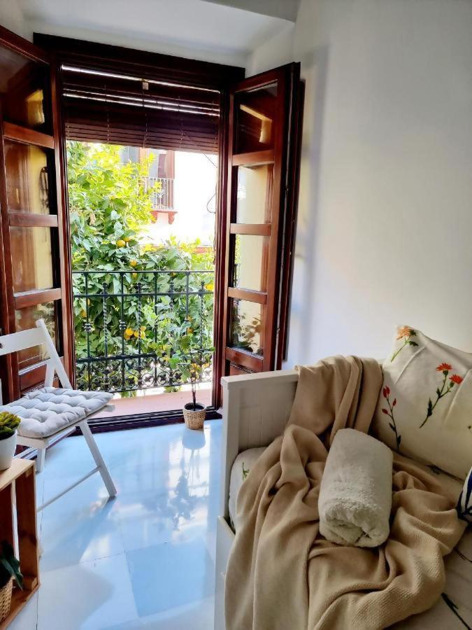 Hostfy Mercado De Triana Севиля Екстериор снимка