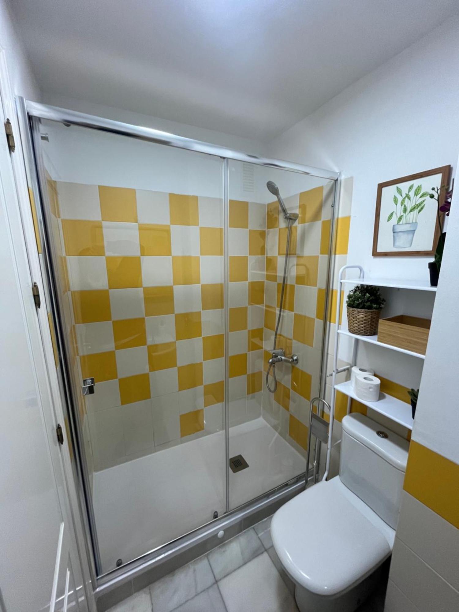 Hostfy Mercado De Triana Севиля Екстериор снимка